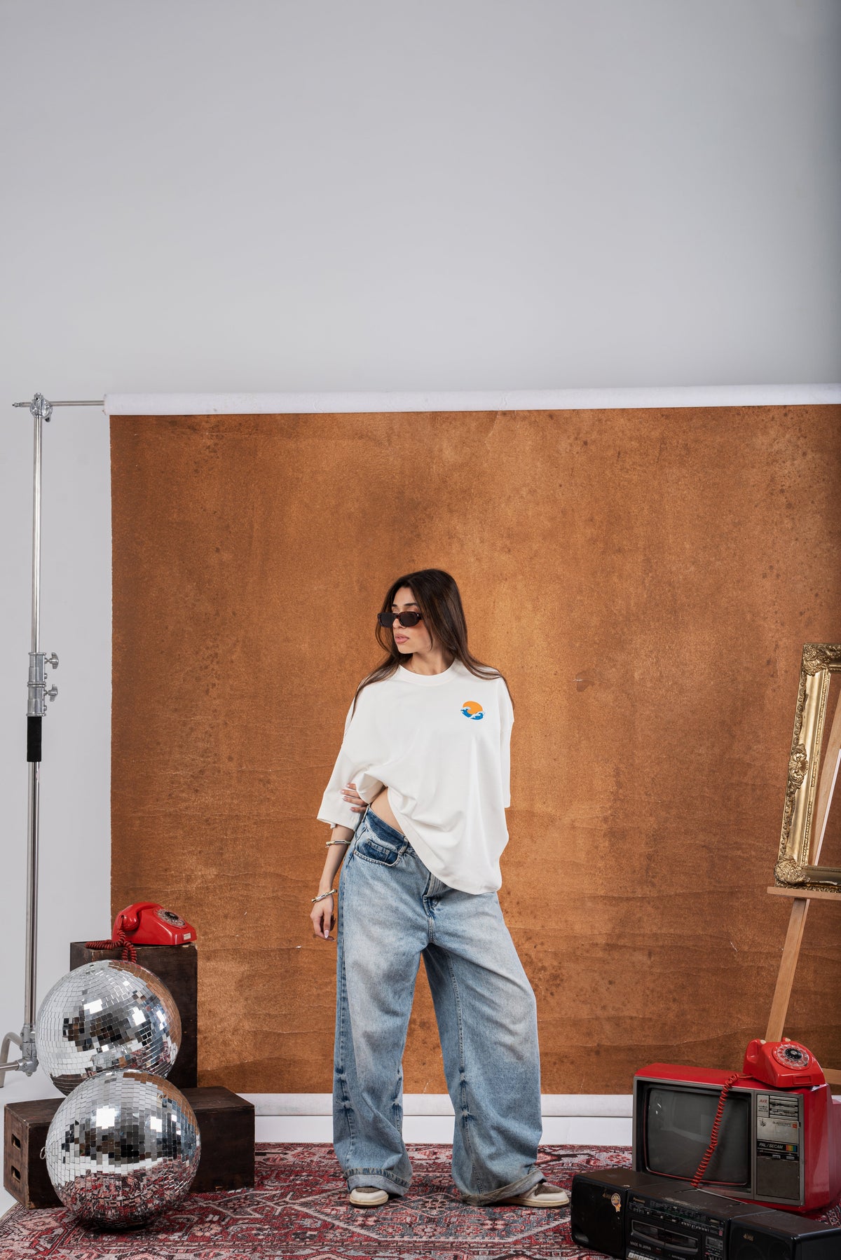White Boxy-TEE "CAN YOU HEAR ME"