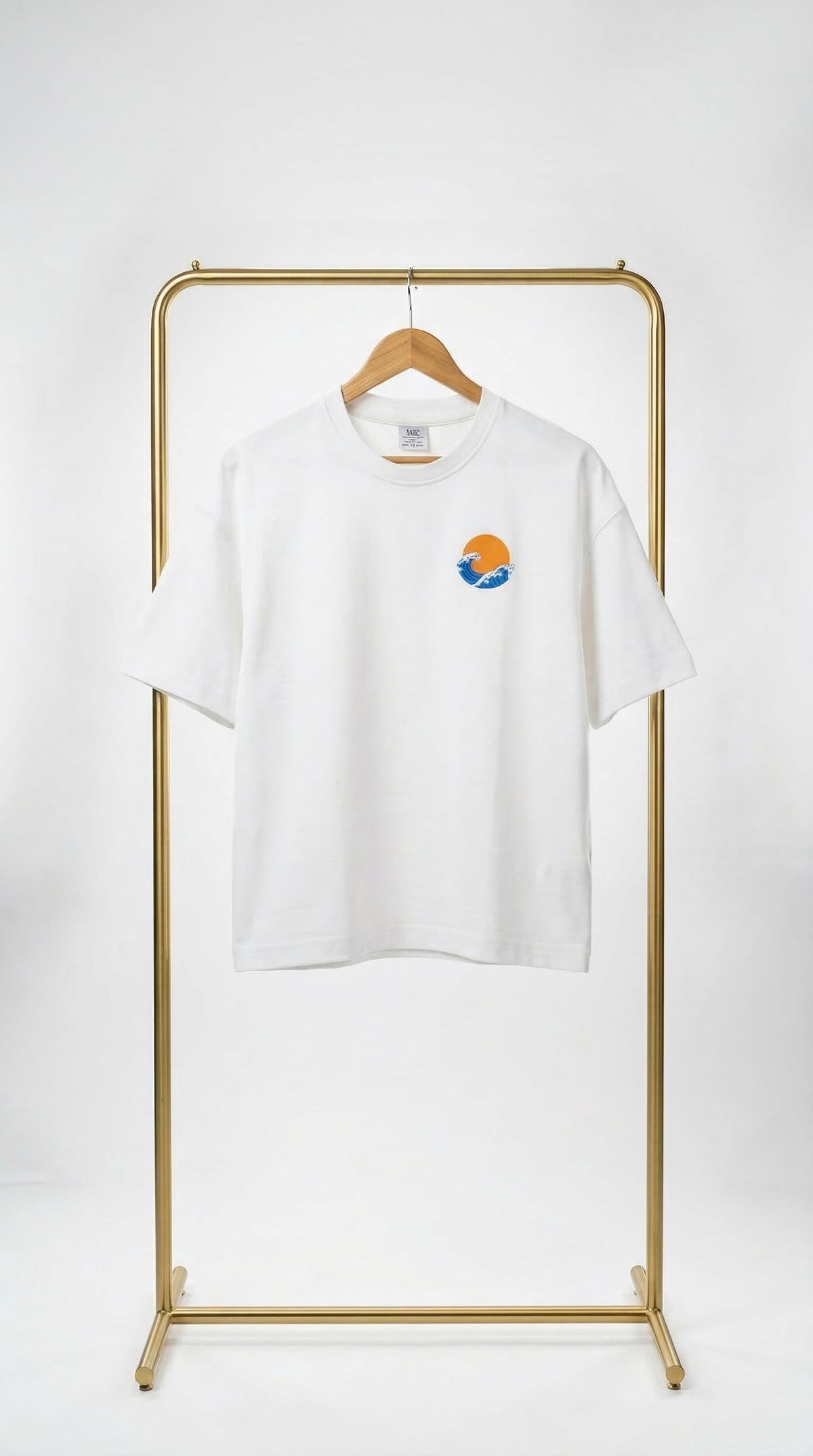 White Boxy-TEE "THINK RETRO"