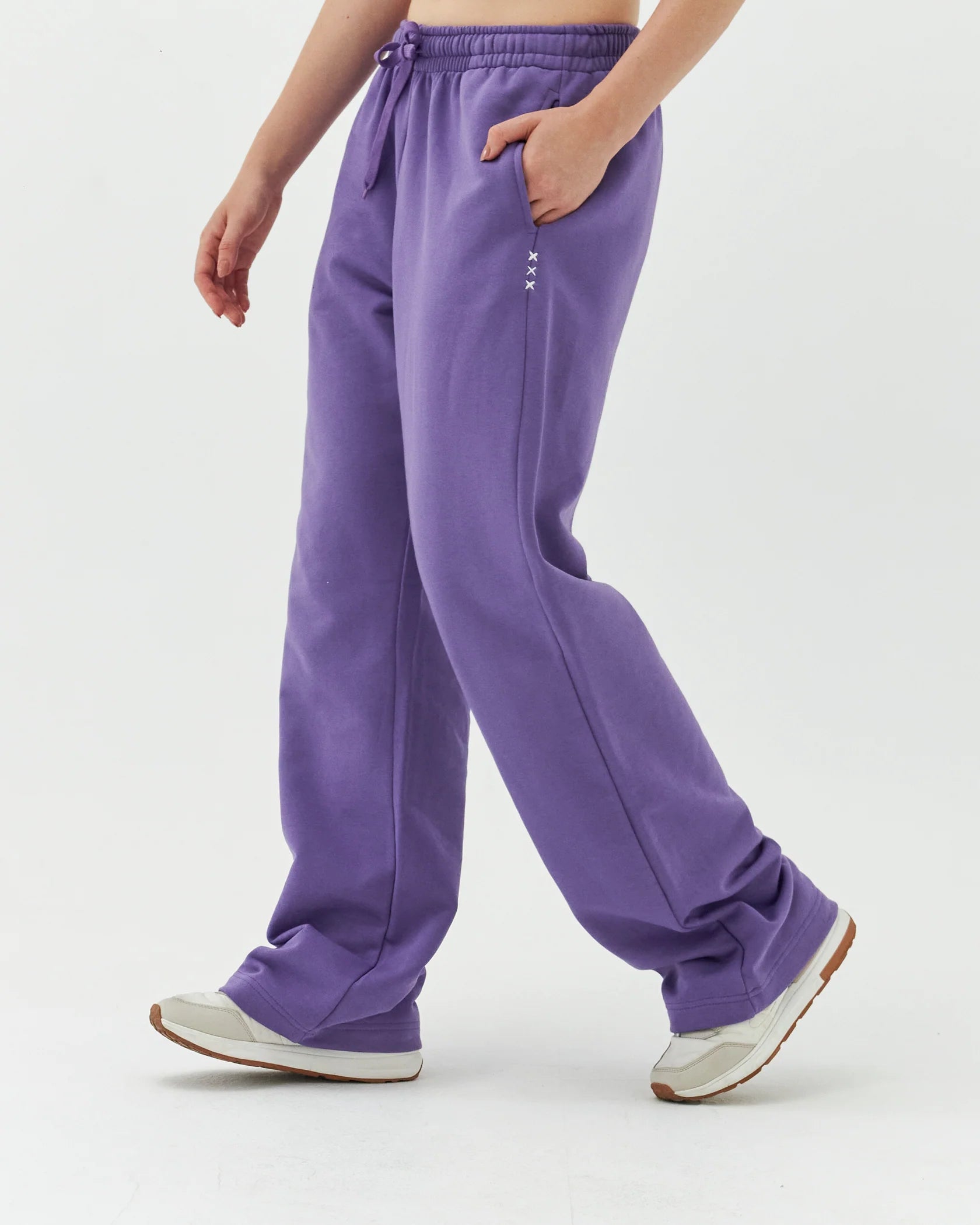 THE FLARED SWEATS