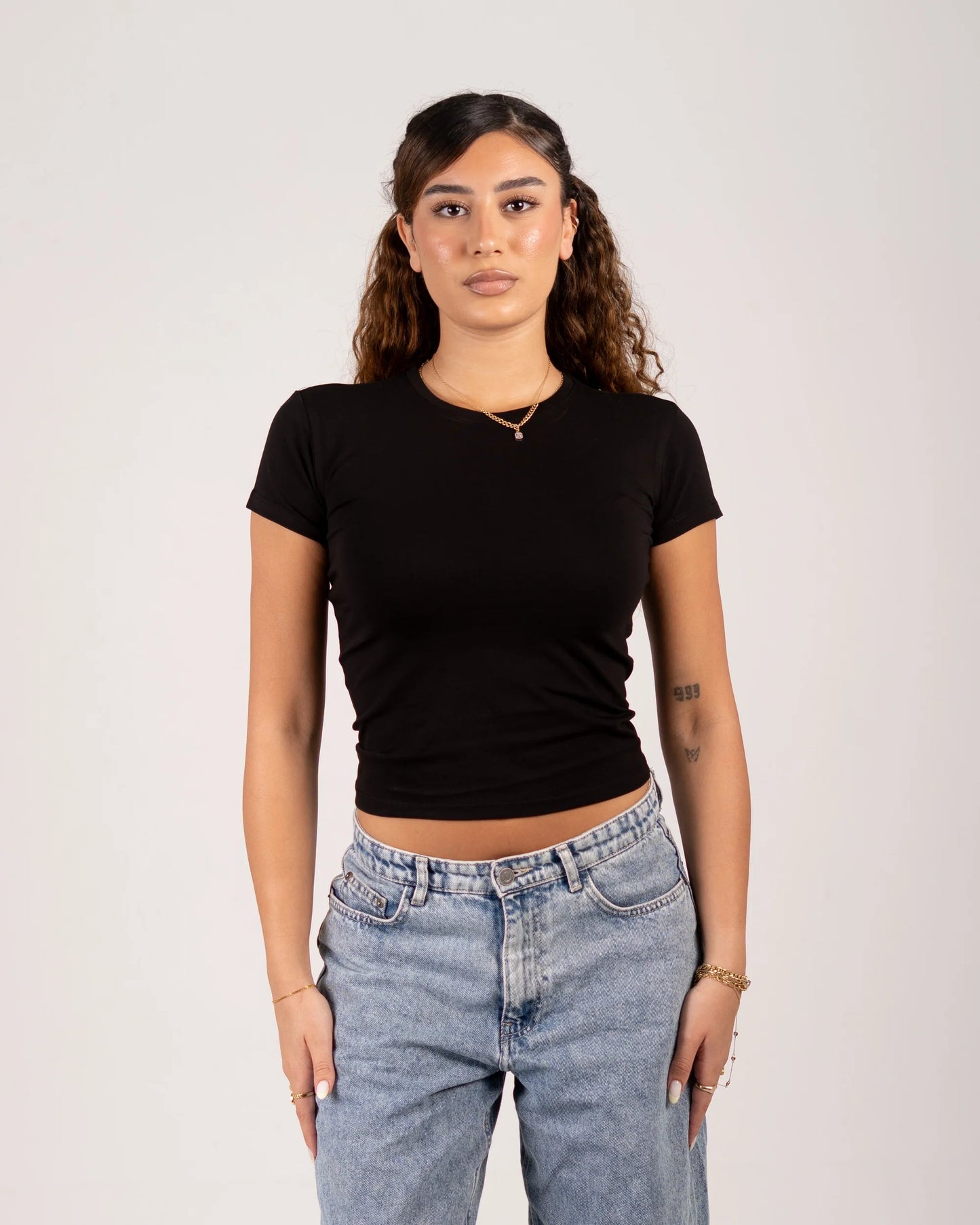 SHORT SLEEVE