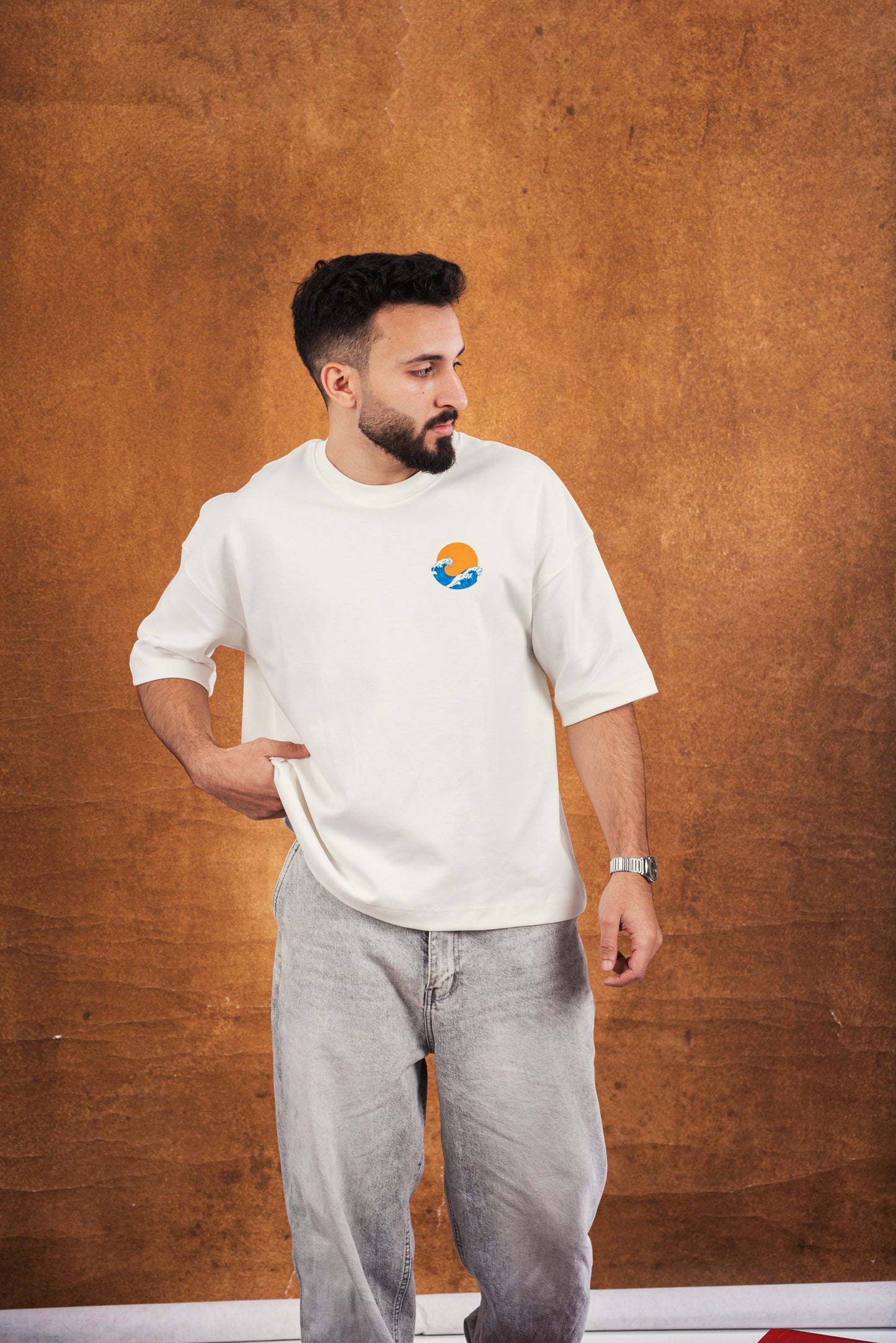 RW White Boxy-TEE "LISTEN TO YOUR SOUL"