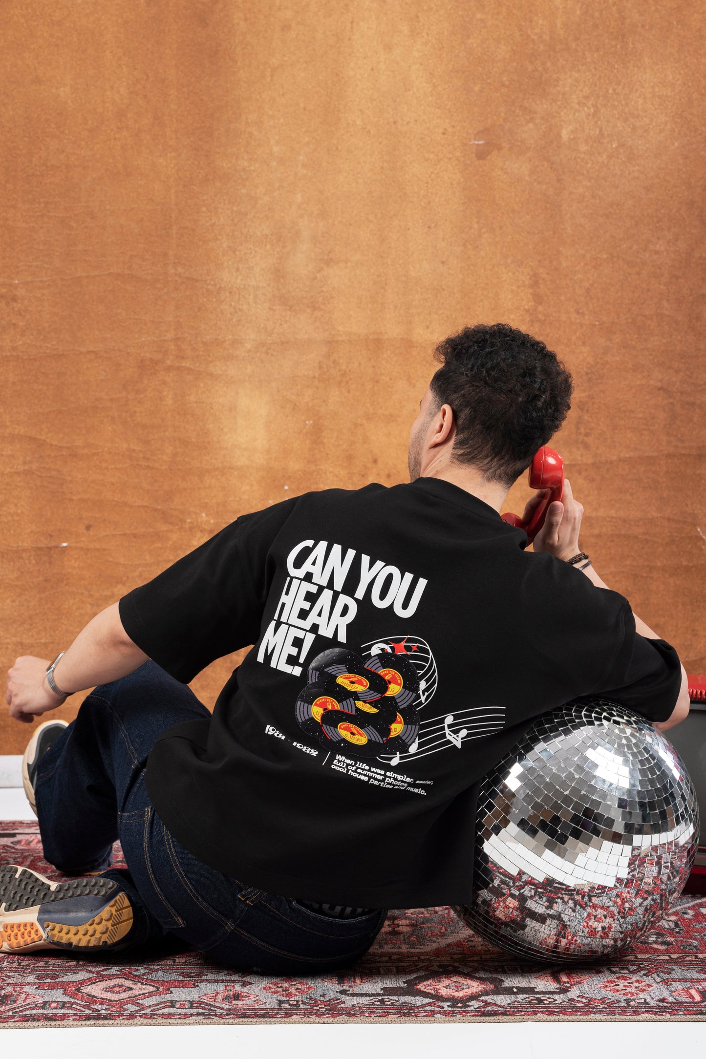 RW Black Boxy-TEE "CAN YOU HEAR ME"