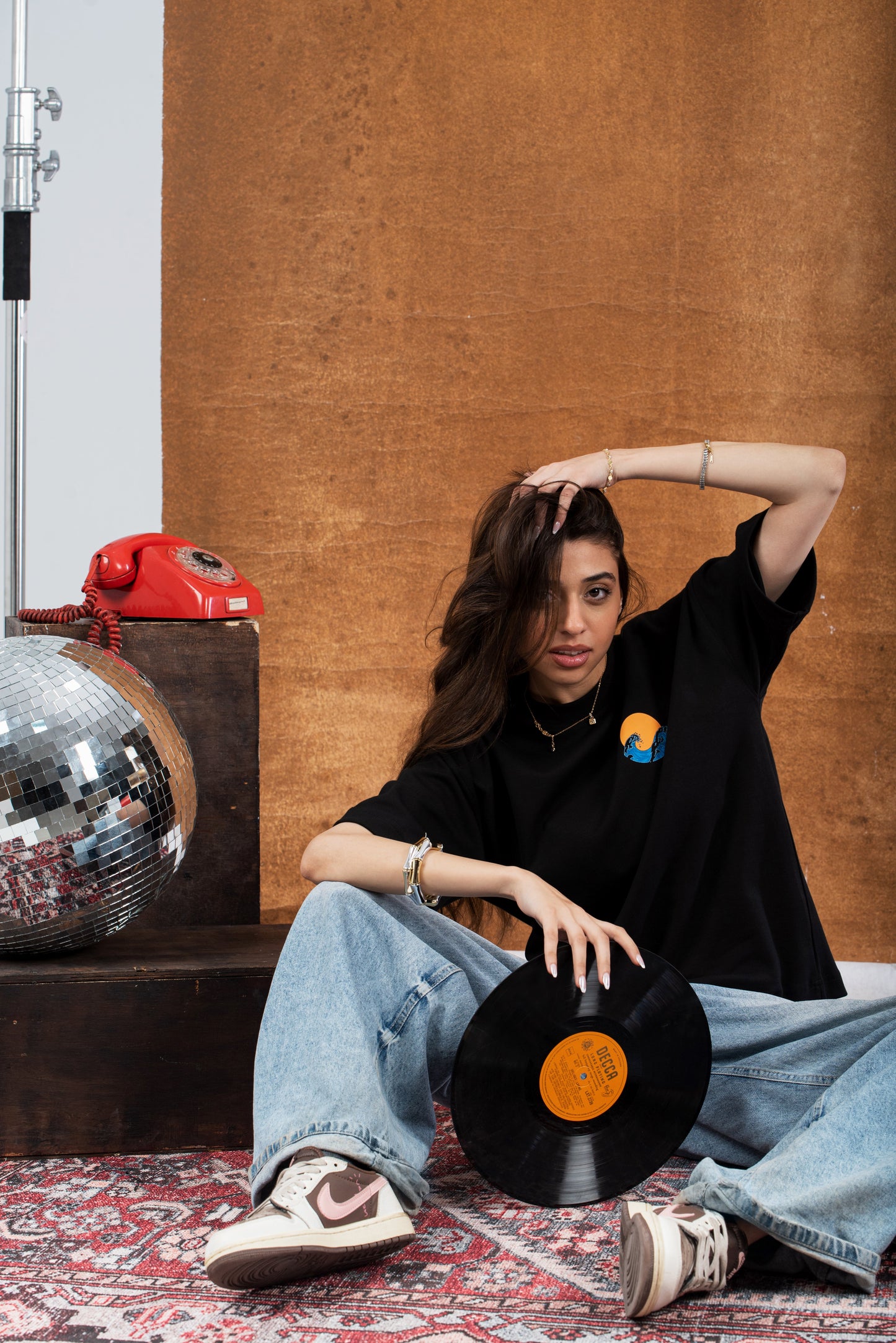 RW Black Boxy-TEE "CAN YOU HEAR ME"