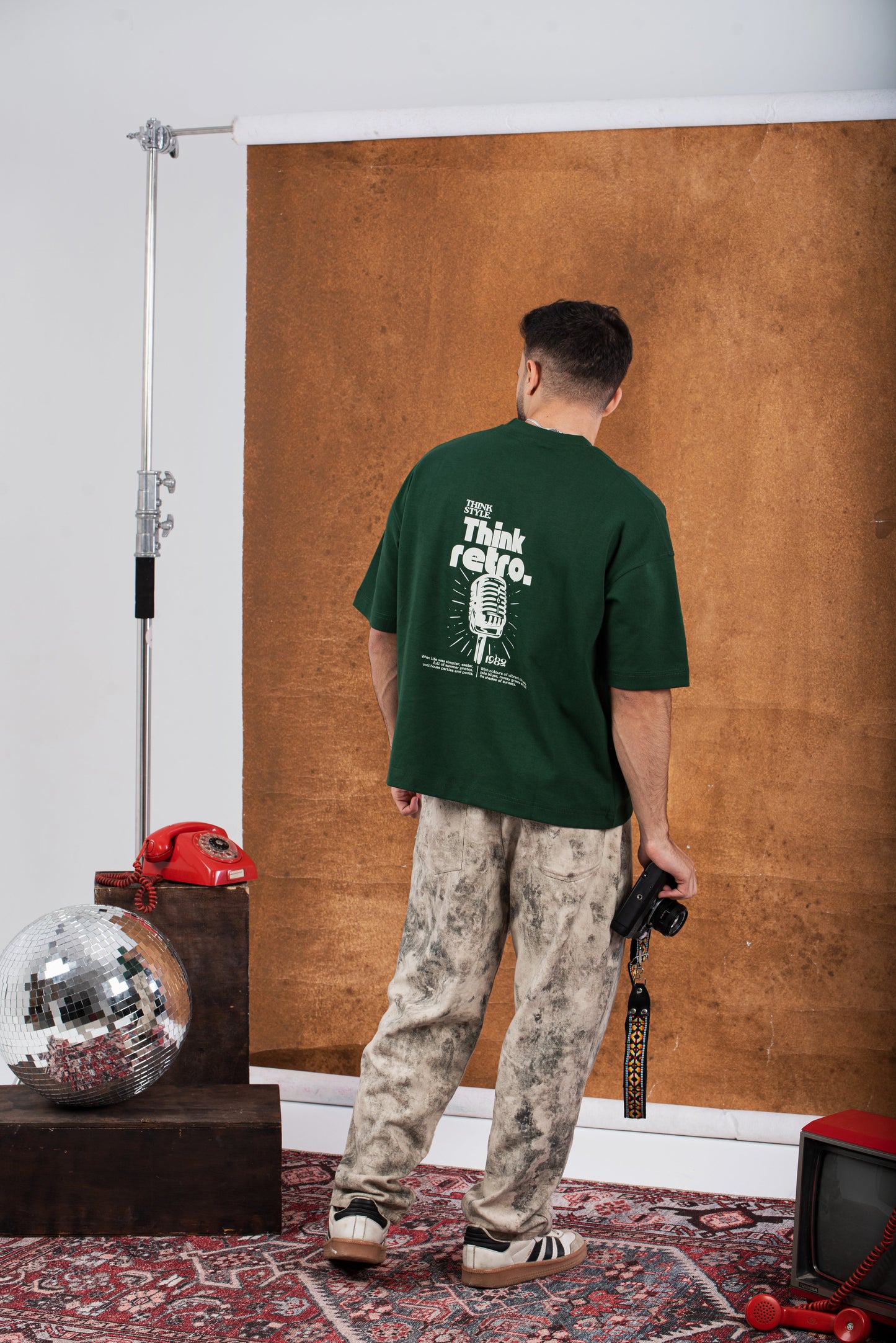 RW Green Boxy-TEE "THINK RETRO"