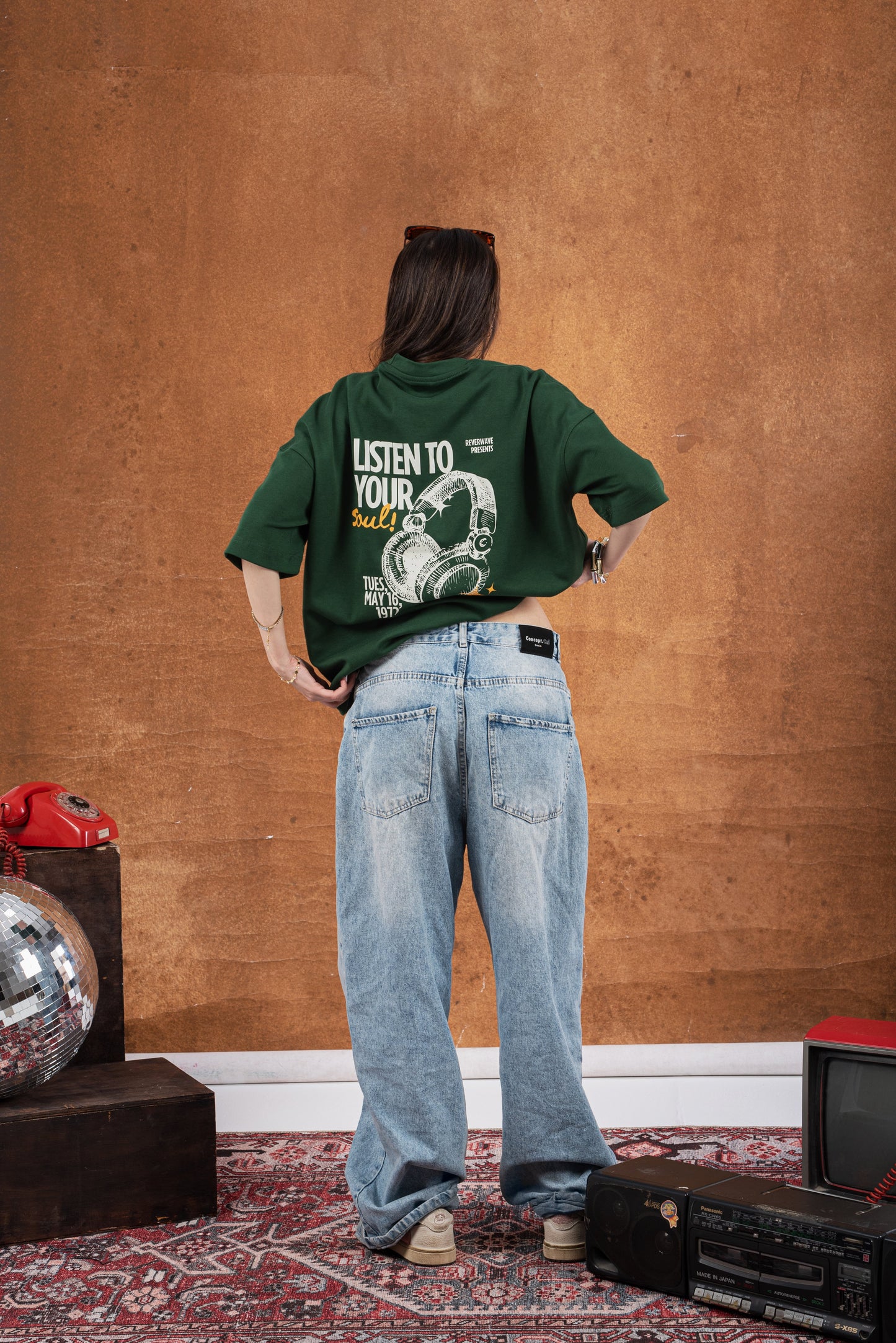 RW Green Boxy-TEE "LISTEN TO YOUR SOUL"