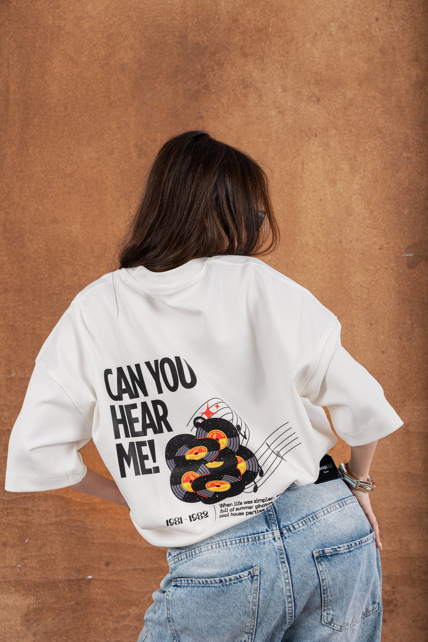 RW White Boxy-TEE "CAN YOU HEAR ME"