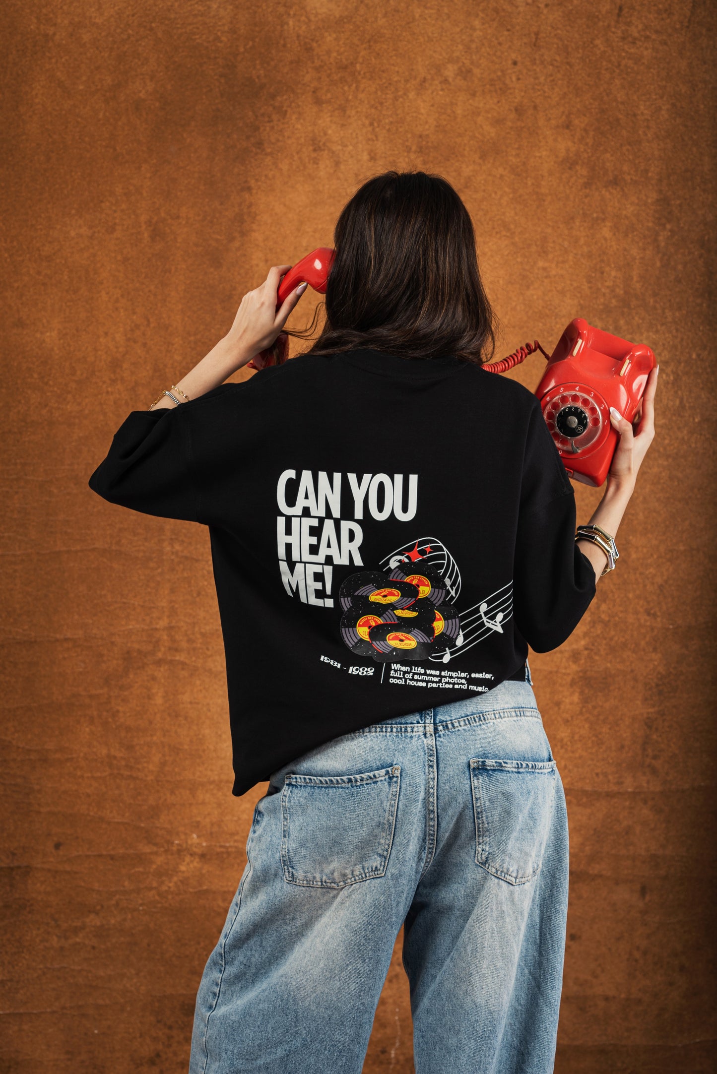 RW Black Boxy-TEE "CAN YOU HEAR ME"