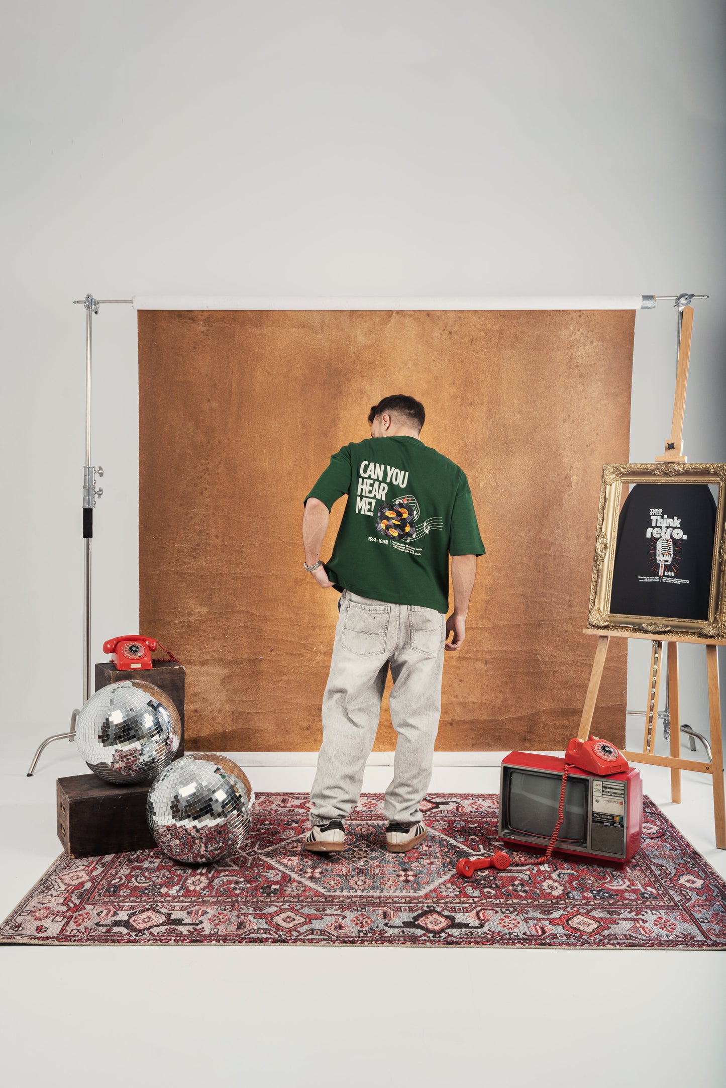RW Green Boxy-TEE "CAN YOU HEAR ME"