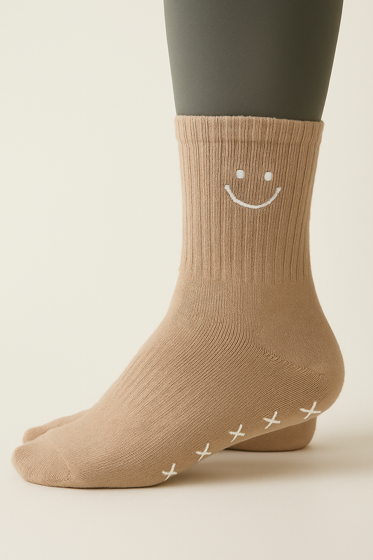 Smiley mad grip socks
