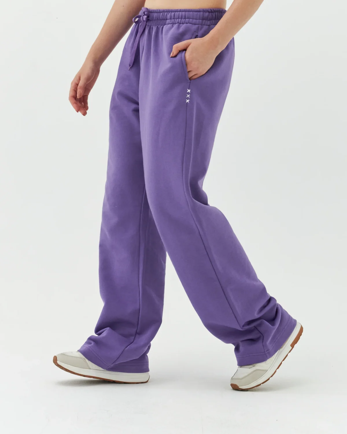 THE FLARED SWEATS - Image 7