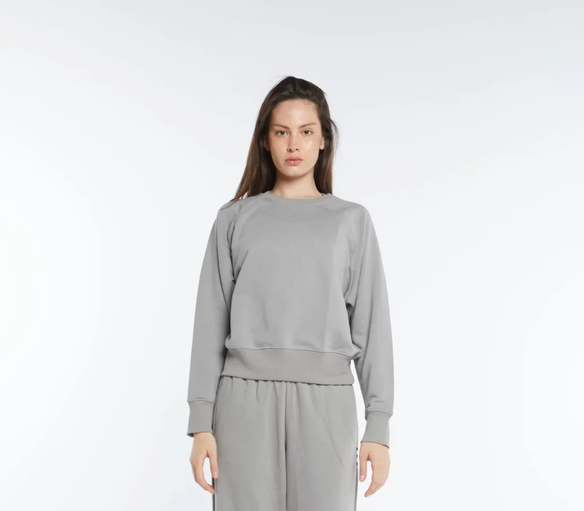 The Crew Neck - Image 4