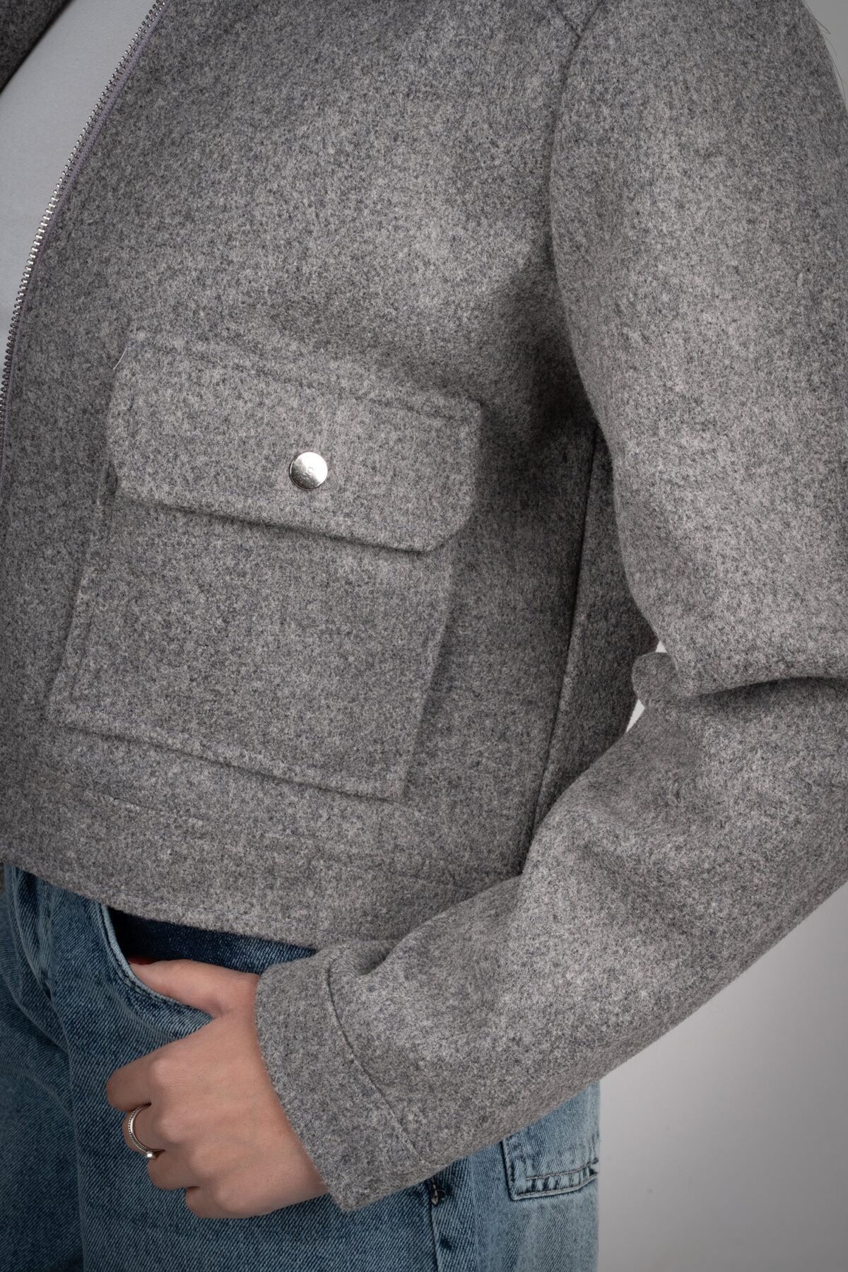 Grey Pocketed Broadcloth jacket - Image 4