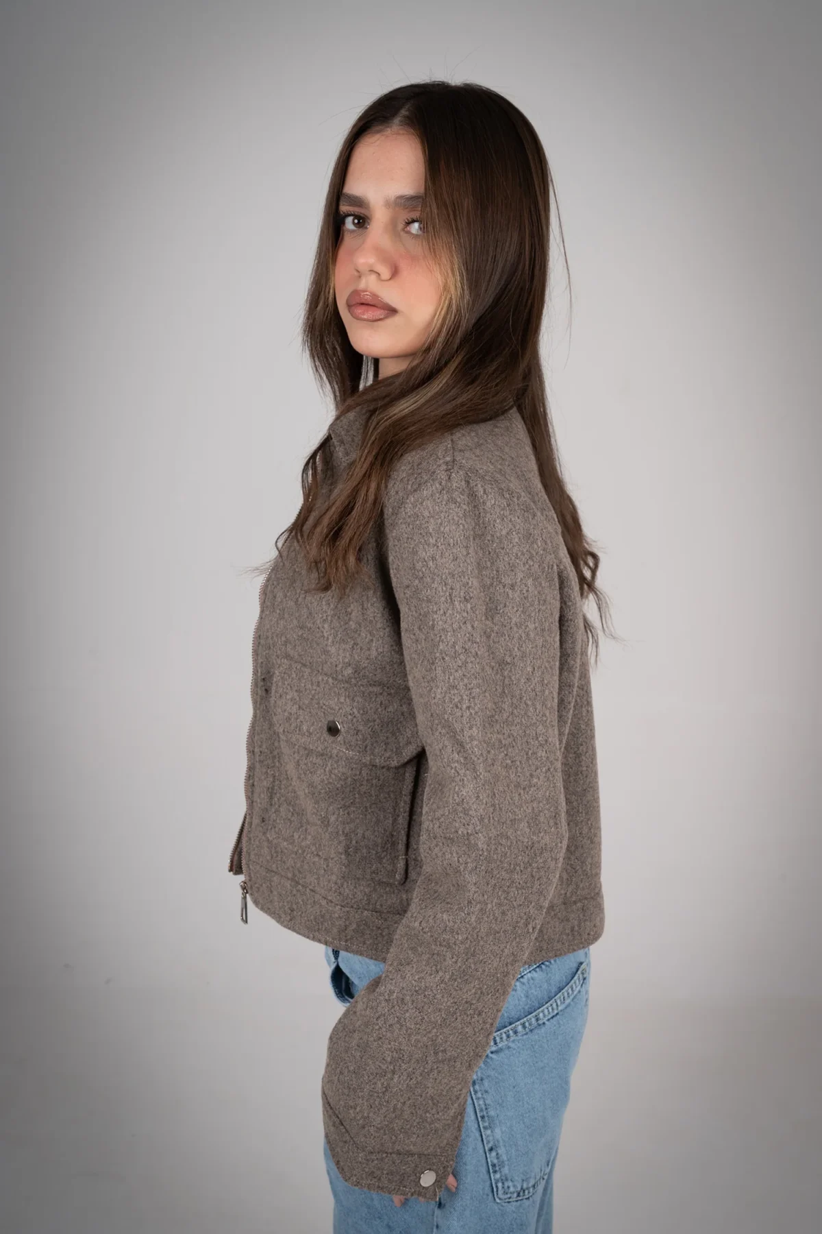 Brownish Pocketed Broadcloth Jacket. - Image 3