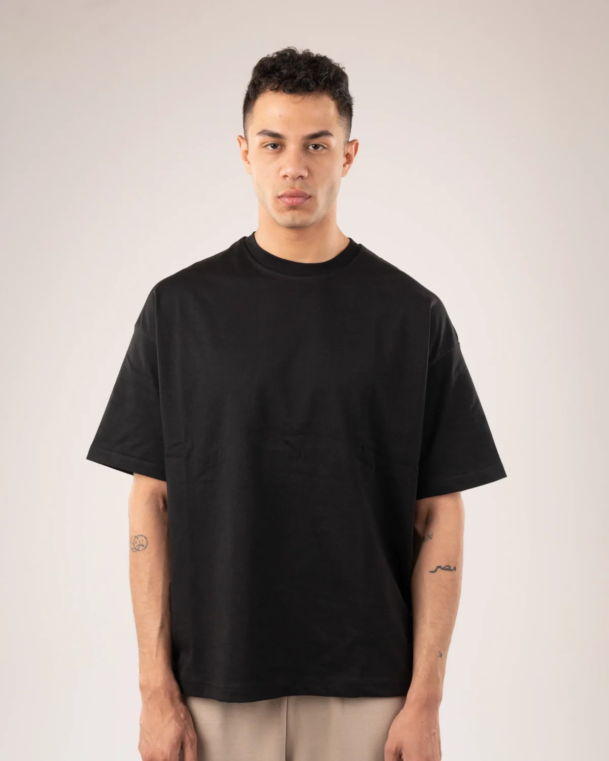 Heavy-Weight t-shirt - Black - Image 3