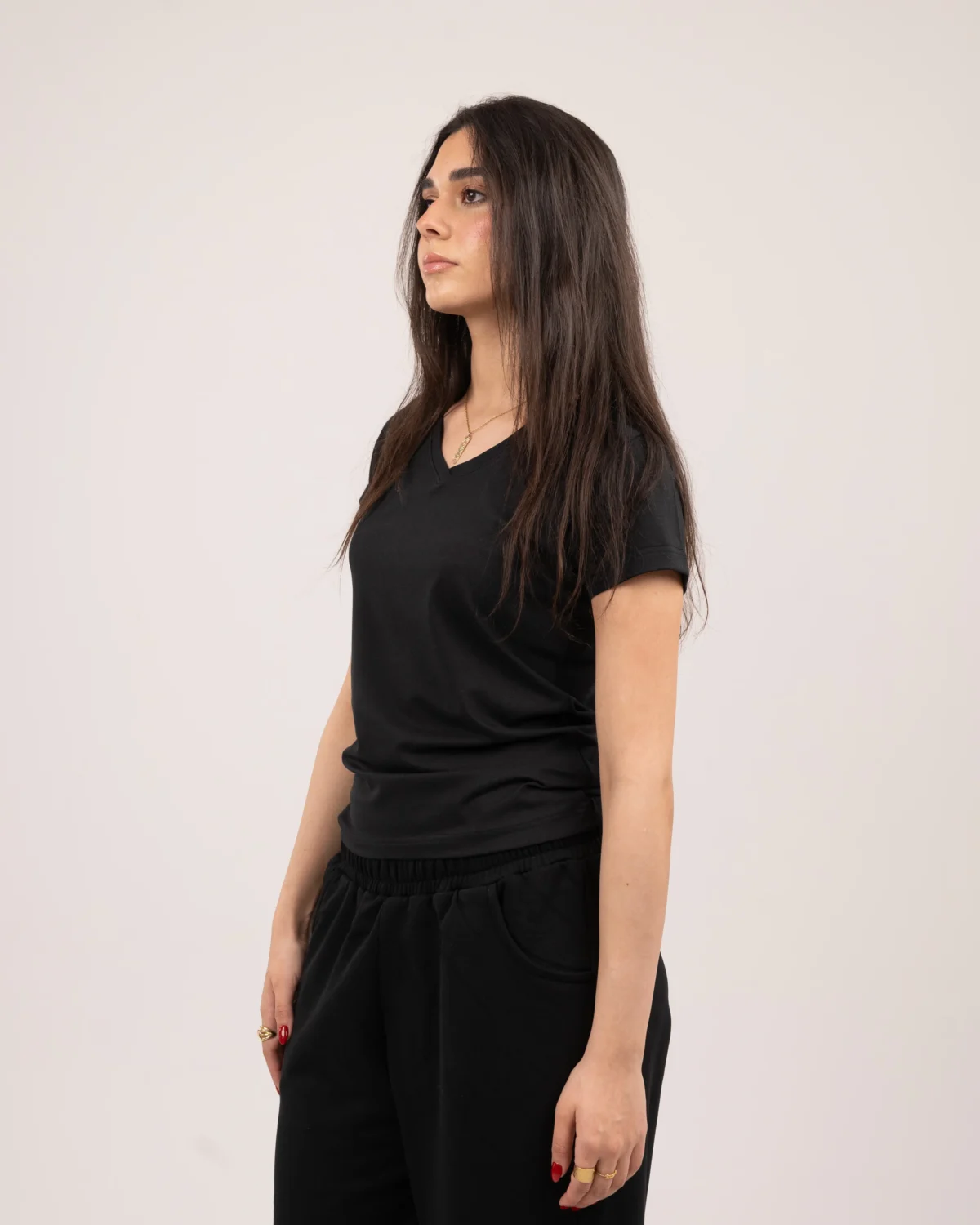 V-neck t-shirt - Black - Image 4