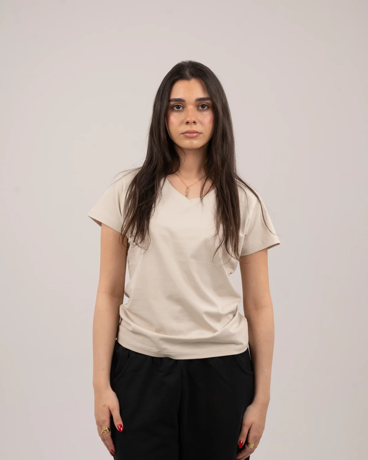 V-neck t-shirt - Cream - Image 4