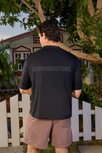 I AM SIGNATURE Tee